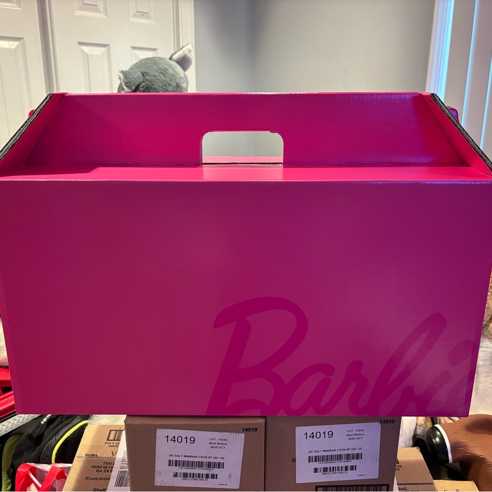 Barbie Stanley Cup Limited Edition - 8 cups included